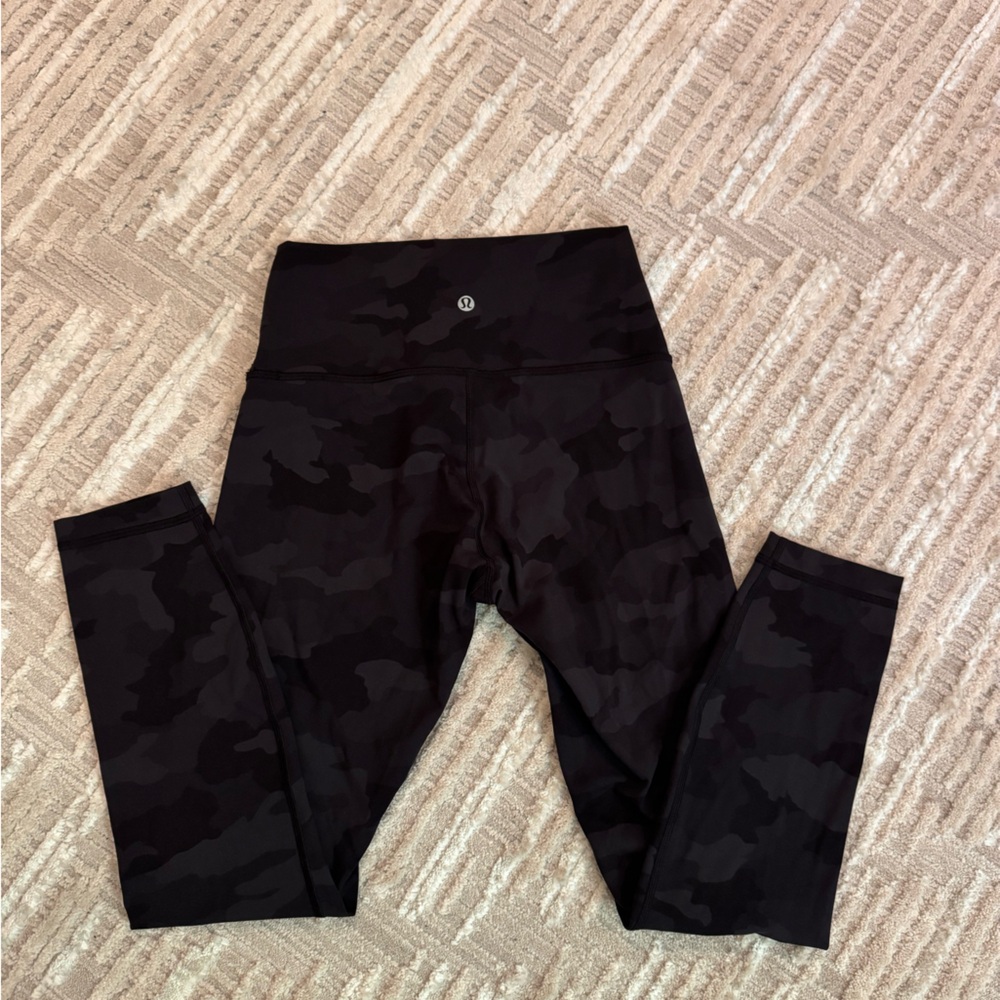 Lululemon Camo Wunder Under High-Rise Tight 25” Size 6 *Full on luxtreme
